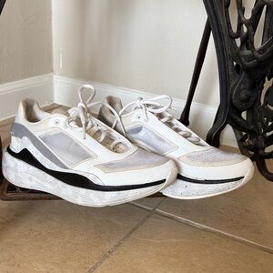 Adidas Stella McCarthy  Earthlight Women’s Size 7.5
White , Gray, Black
